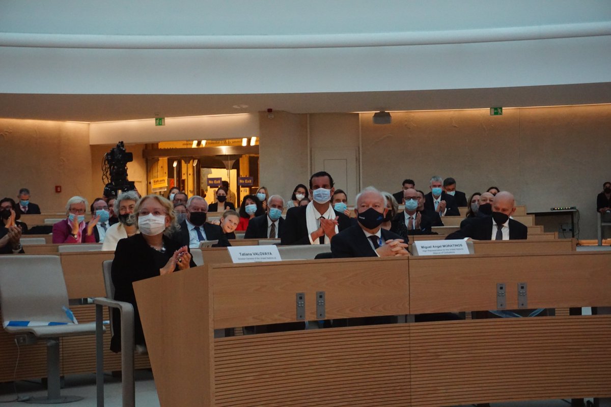 UNOGLibrary's tweet photo. One Humanity Concert took place at Palais des Nations on 8 November, celebrating the inauguration of the UNAOC Office at @UNGeneva .
Thank you the ONUART Fundacion, @UNAOC,  @SpainUN, @TurkeyUNGeneva for organizing.
🔎More info: https://t.co/m685rZFtRz

#UNOGlibrary #UNGenevArt https://t.co/yxUni3Mw7N