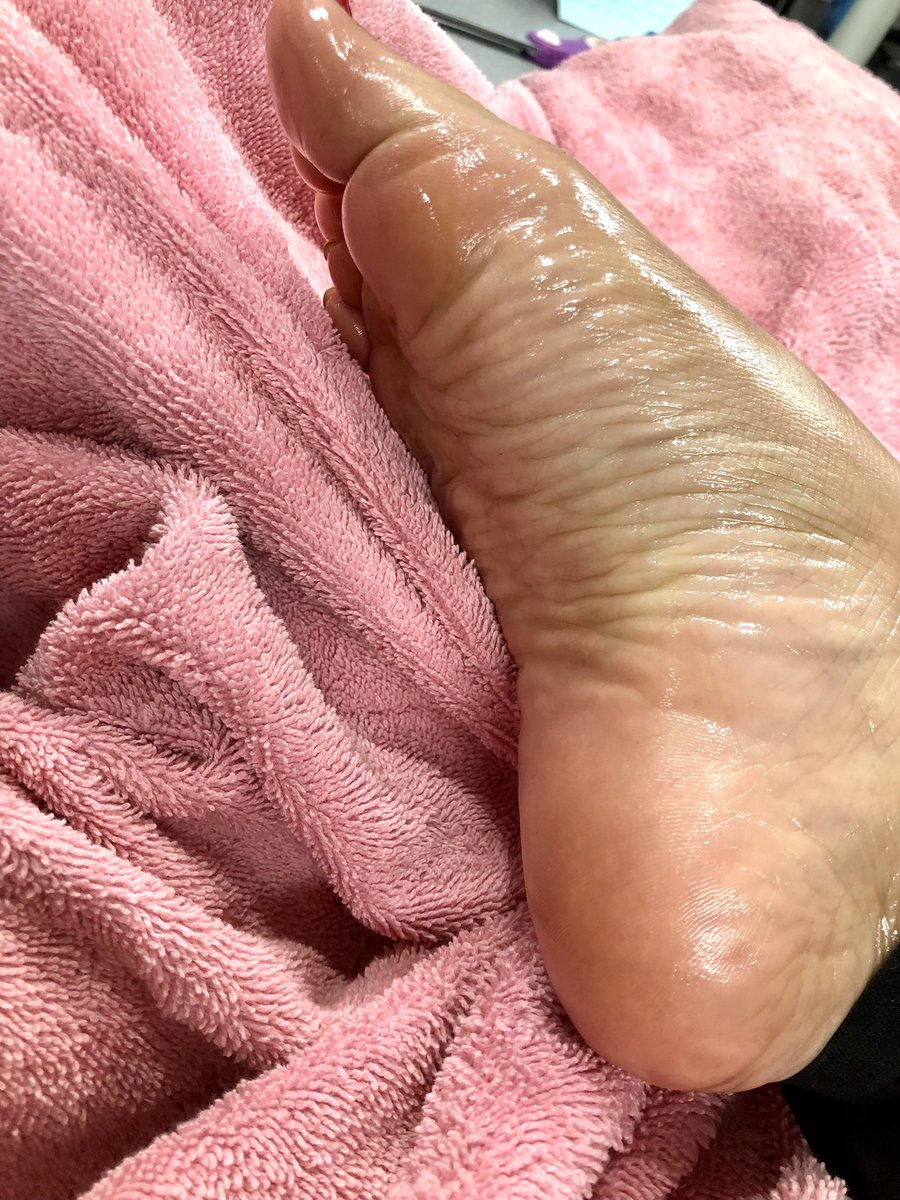AsianD_Light's tweet photo. $25 per picture 
        $10 for each add’l picture 
$35 for a video 1-1.5 min video
Special requests accepted. ☺️

Tips are always appreciated

#feet @footparadisert https://t.co/uAOpSboYMn