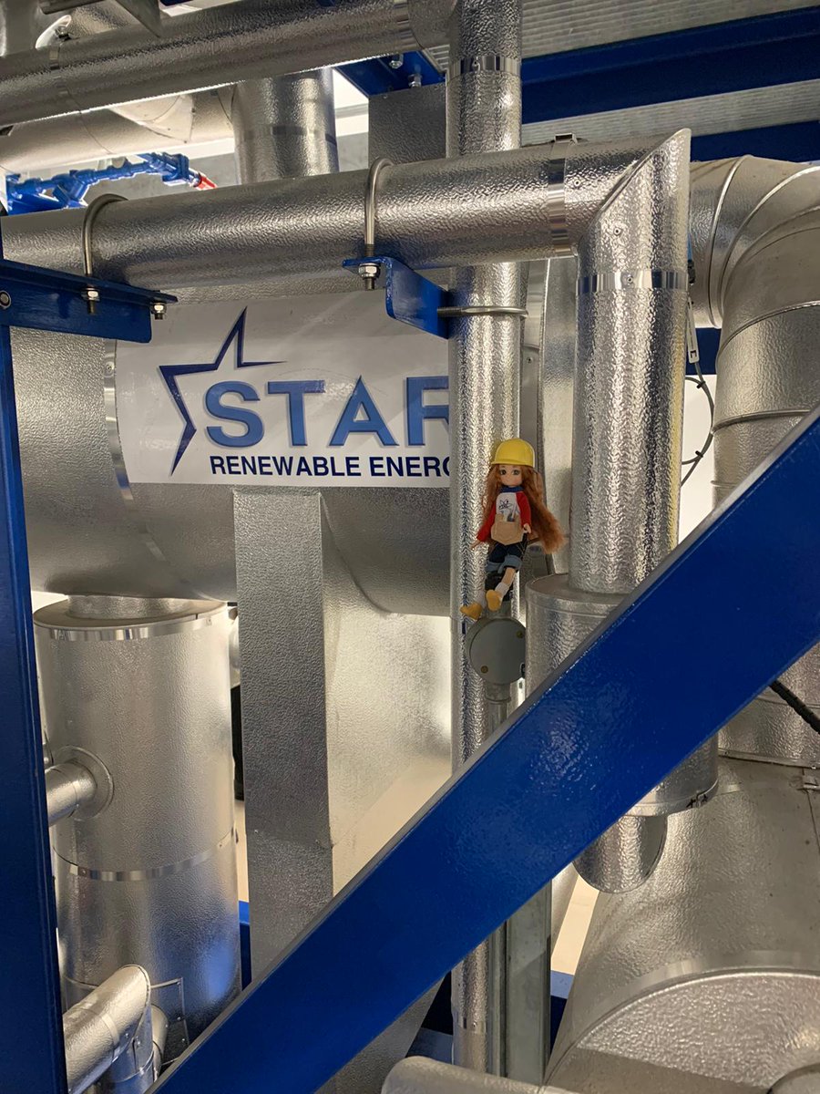 StarRefrig's tweet photo. It has been a very busy week for Lottie #TEweek. Next stop on our #WESLottieTour is @WDCouncil Energy Centre where our Lottie is taking some time to check out Star's water source heat pumps for district heating.

#netzero #WESLottieTour #COP26 https://t.co/7xmPjexn84