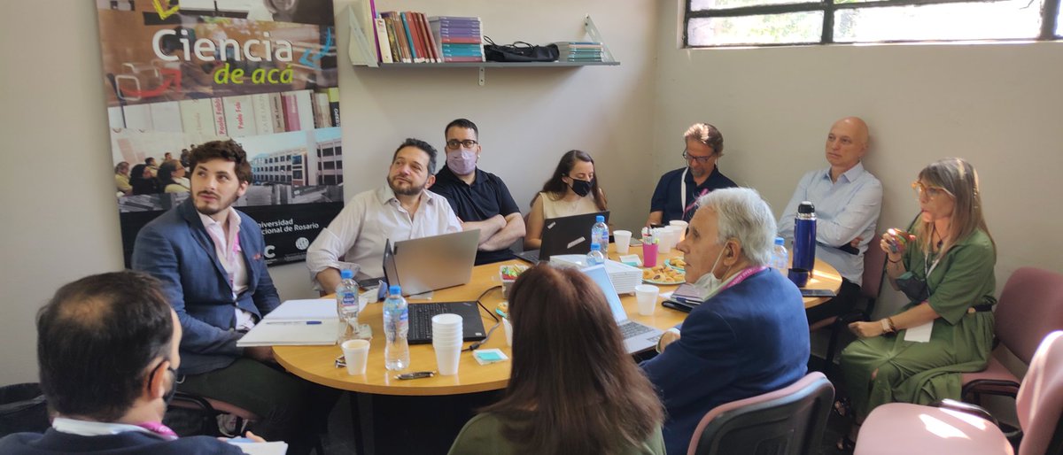 Hoy en #condemocracia reunión Policy Analysis in Argentina. Avances e intercambios de la comunidad de las políticas y la administración. <a href="/polilabunr/">PoliLab UNR</a> <a href="/FCPolitUNR/">FCPolit UNR</a>