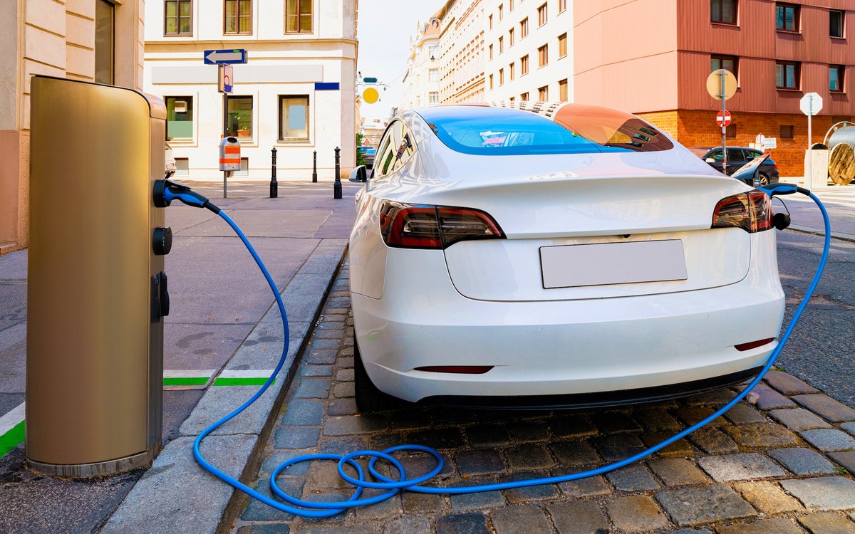 evfinance_uk's tweet photo. Did you know? There are 16395 public EV charging devices available in the UK 🇬🇧

Get in touch with us and let's get the subscription of the car you want!
0161 401 1191
https://t.co/nuNqhn5AIY

#ElectricVehicle#RenewableEnergy #FullyElectric #Tesla #DriveTesla #TeslaUK https://t.co/mNllDtwKKt