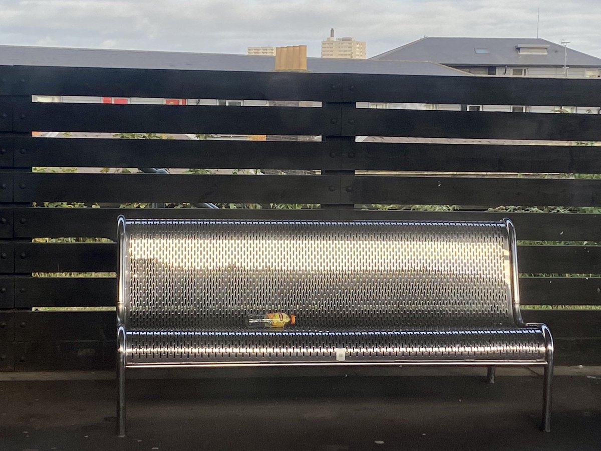 jillreidy's tweet photo. I do like a view through a train window. #trains #throughthewindow #offtolondon @AvantiWestCoast https://t.co/sGhoBVcpYf