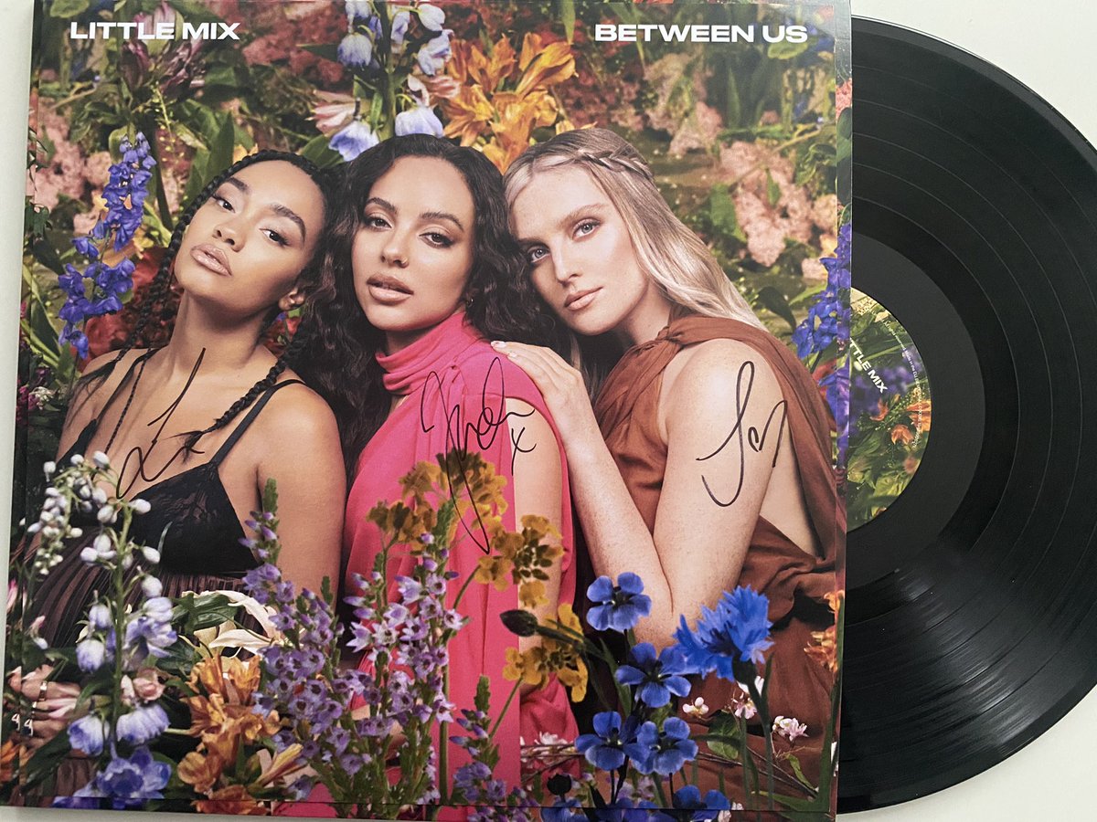 bebeweb32's tweet photo. This beauty arrived 😍😍😍 what a great day @LittleMix #BetweenUsOutNow https://t.co/SzFtw11ile