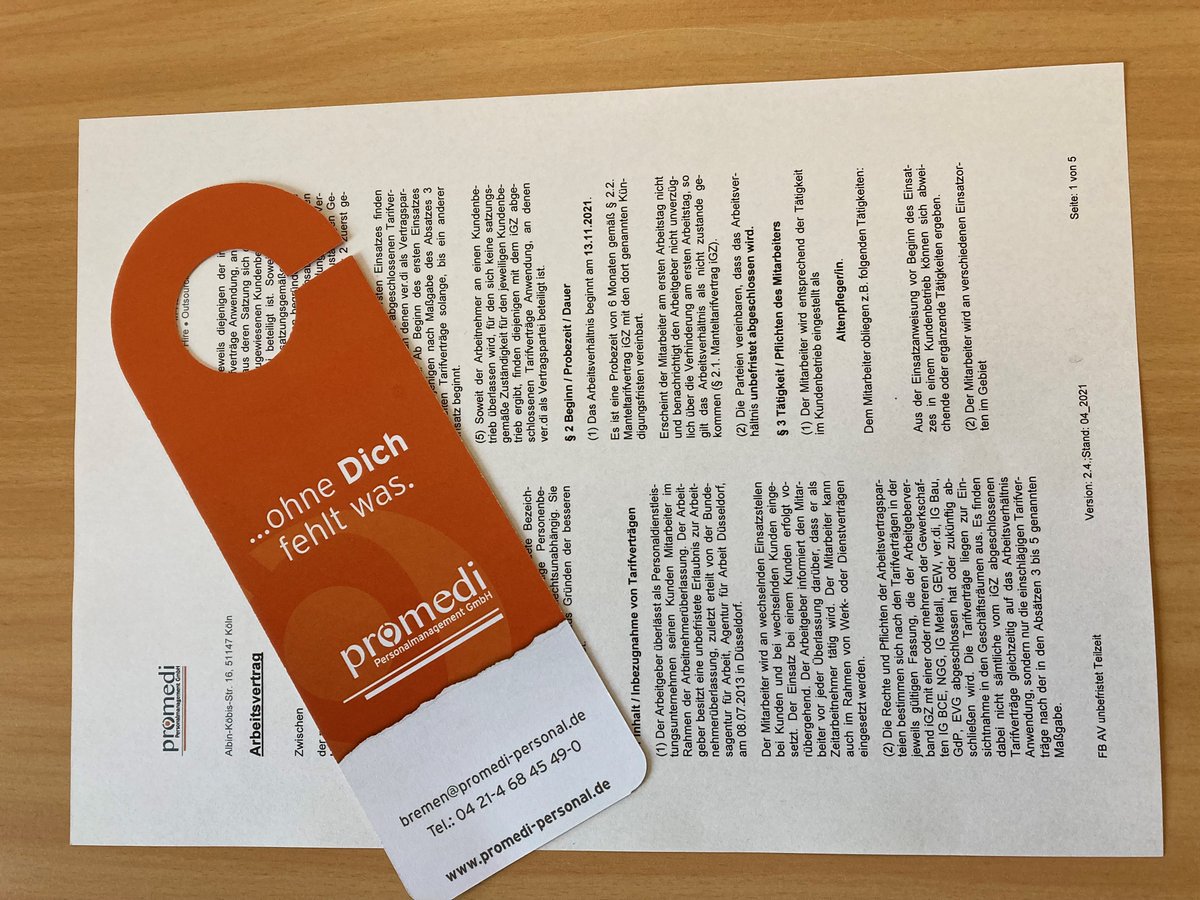 PromediG's tweet photo. Morgens noch mit dem Bus in der Bremer Stadt unterwegs, heute einen Job bekommen. So einfach geht´s!
Ein Fahrgast entdeckte unsere Flyer und besuchte uns damit in der Bremer Niederlassung. 😊

#bremen #Arbeitsvertrag #arbeitsplatz #wirsuchendich #Promedi #straßenbahn #pflegeberuf https://t.co/WoV8bMv2qI