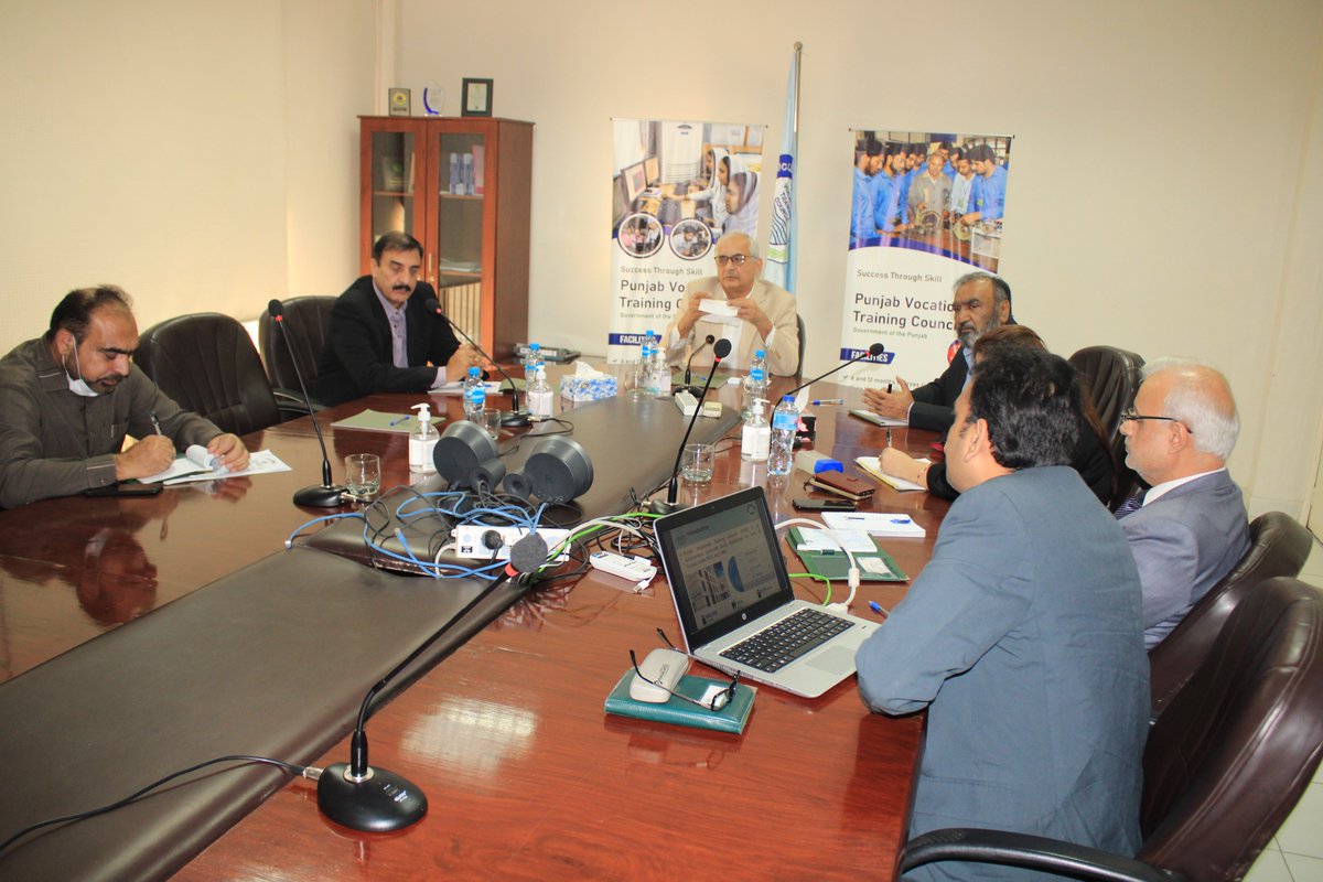 PVTC_Official's tweet photo. The designated Secretary of @punjablabour Liaquat Ali Chatha visited the #PVTC Secretariat and met CHM. #PVTC Maj. Shahnawaz Badar (R) along with the Management Team #PVTC and showed keen interest to replicate the Vocational Training in 65 Schools working under @punjablabour.
1/2 https://t.co/0yrpA1VIGR