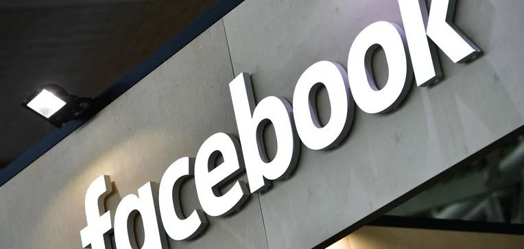 The_Artery's tweet image. Facebook Announces the Removal of Thousands of Ad Targeting Categories Relating to Sensitive Topics conta.cc/3cljevP
 
#Facebook will remove thousands of targeting categories to align with #DataPrivacyRegulations

#SocialMedia #KnowYourSocial