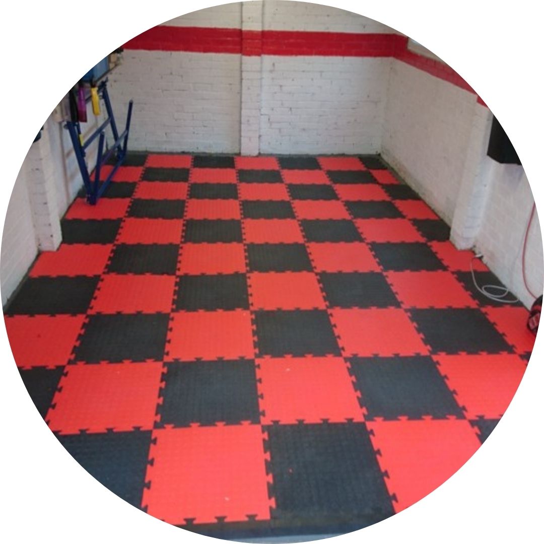 DuramatUK's tweet photo. SALE - #Garage #Floor Tiles Slim PVC Vinyl #Flooring DURASTUD Heavy-duty studded PVC floor tiles for garages, #workshops and #showrooms
#duramat #flooringideas #interior #garagefloor #garagegym #garagegoals #garagelife #motorsport #shed #homegym https://t.co/V5kKn4Oakk