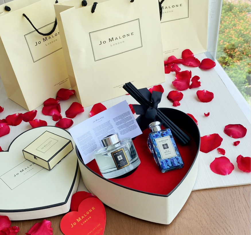 고품질 모델만을 제작하고 판매할것을 약속드립니다!착한가격에
높은 고객서비스를 가담한 티아나가 될것을 약속드립니다~
mbb567.com

#고퀄리티명품 #샤넬도빌백신상 #루이비통장지갑
#셀린느러기지나노 #생로랑가방 #생로랑장지갑