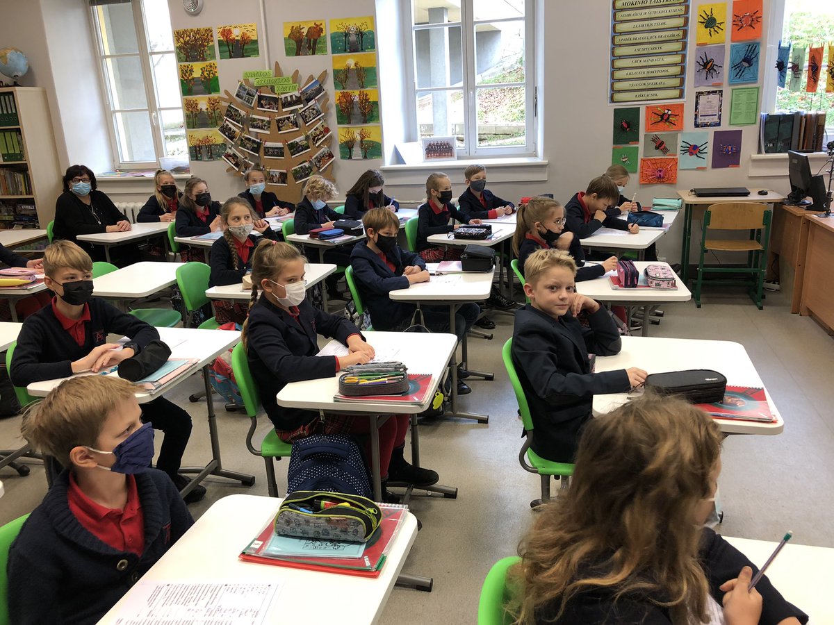EuparentsE's tweet photo. Second school visit at Sant’Anna pro gymnasium the oldest Lithuanian school founded in 1915. https://t.co/8dzMAaJFem