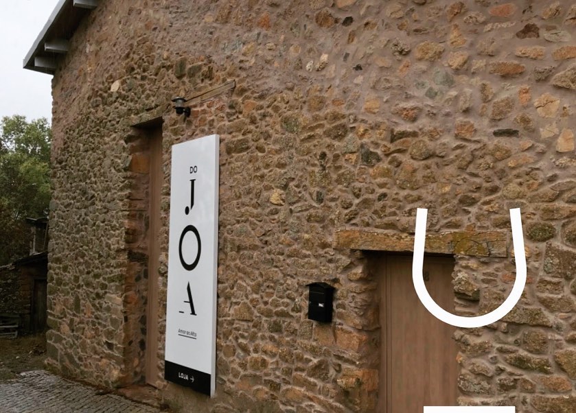 wine_alle's tweet photo. Casa do JOA is located in Parada - Bragança, where many of the 130 year old vines are open-standing.
It is in this land that Jorge Ortega Afonso has its origins and it made perfect sense to call Home to the place where the soul feels happy. 

#winetourism #winescape #partnership https://t.co/EvZTyCVMsX