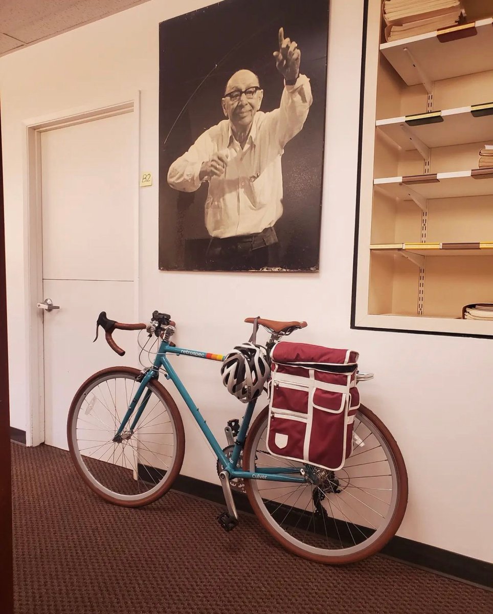 Customer photo of our classic pannier bag. #Goodordering #pannier
#Cyclechic #outsideisfree #baaw #cyclinglife #bicyclelife #citybike #commuting #gogreen #cyclechic #cycleshop #happycycling