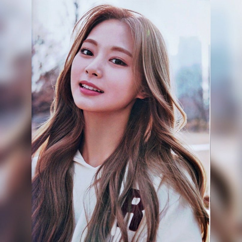 Lira8s's tweet photo. post 4 kpop idols that mean the world to you and tag 6 moots to do the same 
@dinaprima8 @moonsunnation @sabrik0s @angelilililina @ki_de_ri @1moon_insideme https://t.co/kXghMmPBrB