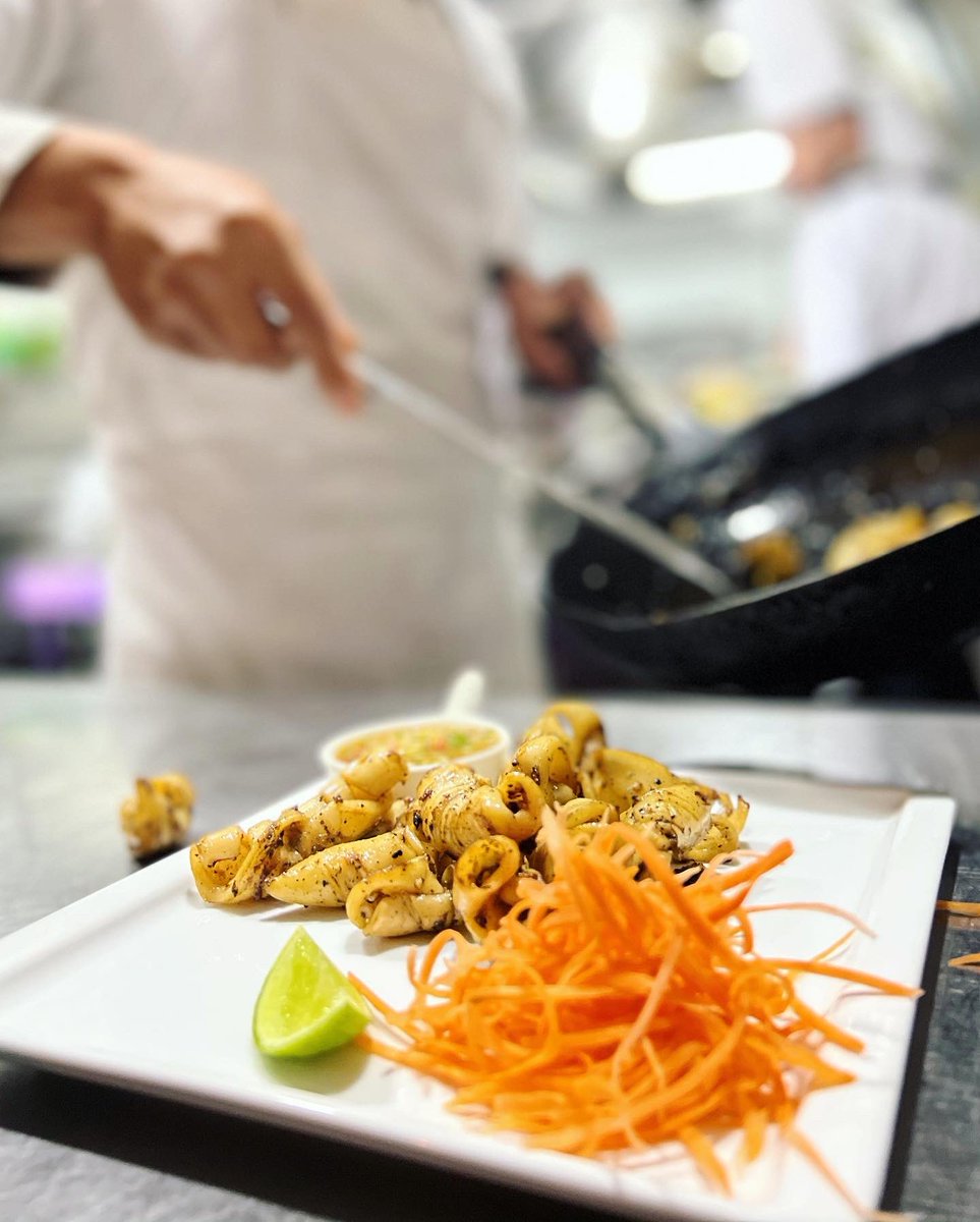 nepaltourismb's tweet image. When it comes to food adventures, Kathmandu is a foodie's paradise with a plethora of options.

PC: Krua Thai Nepal Restaurant

#Nepalisopen #dininginkathmandu #NepalNow #NepalAwaits #ntbfoodiefriday