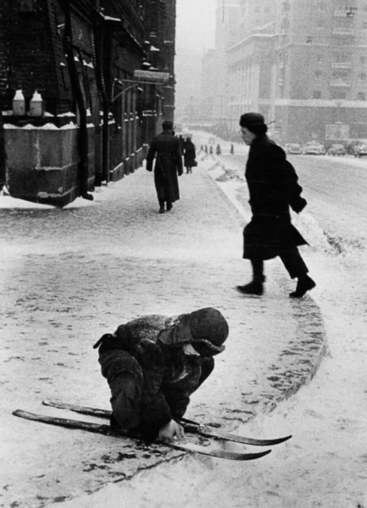 HistoryRodina's tweet photo. В Москве - мокрый #снег

А вот столица в начале 1960-х в объективе французского фотографа Марка Рибу.

Больше ретроснимков здесь: 
https://t.co/wx5f1HVzsW https://t.co/Gn6XI1rmD7