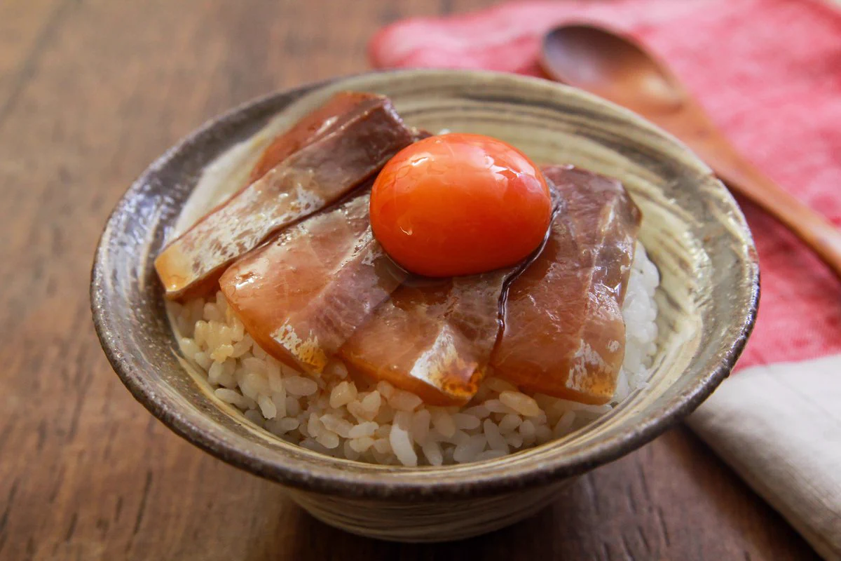 ブリのお刺身が飯泥棒に？！ご飯がよく進みそうな料理のレシピ！