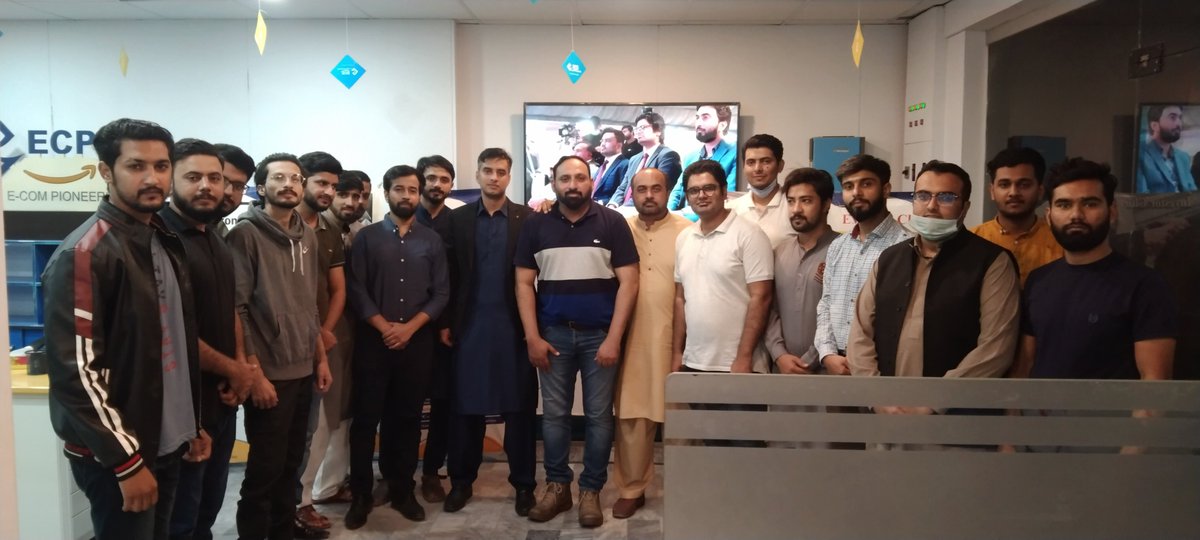 EcomPioneers's tweet photo. A very interactive public meetup with experts at @EcomPioneers Mian Channu.
New ideas, Amazon policy updates, Q4 strategies, PL vs Wholesale and much more topics were discussed during the meetup. We thank everyone who attended the meetup.
#ecompioneers #Amazon #publicmeetup https://t.co/vBJuCs142m