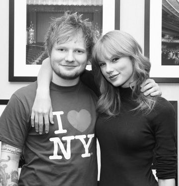 TSwiftNZ's tweet photo. 🥺 #RedTaylorsVersion https://t.co/80VOJ7Deoa