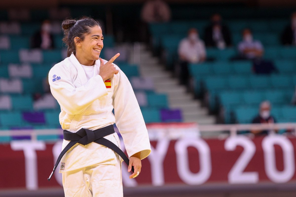 CrisCabanaP's tweet photo. 😛NOVEMBER MOOD - FRIDAY MOOD😛
💚🥋🖤@fjyd_extremadura💚🥋🖤
#November #Mood #NovemberMood #Friday #FridayMood #Olympics #Tokyo2020 #Judo #JudoExtremadura #JudoStabiaMérida #DojoQuinoBrunete #FundaciónJyD #Solidarity #MarcaExtremadura #SomosDeporte #FormDepor #Kupinni https://t.co/fgMxurqJXM