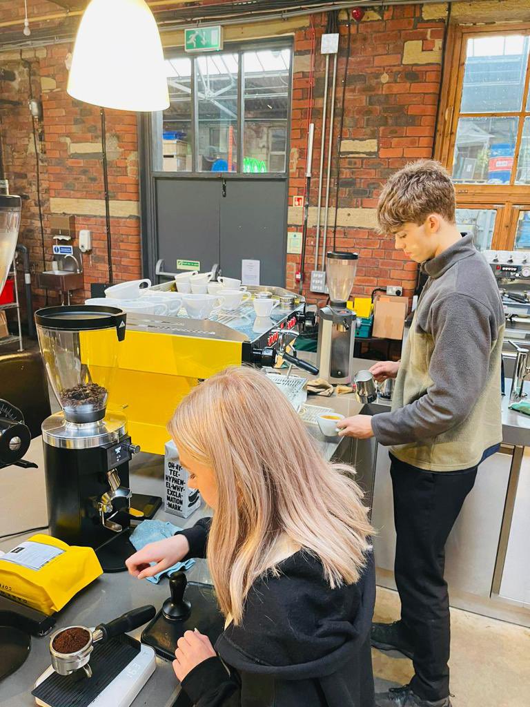 Eric's Restaurant tweet media