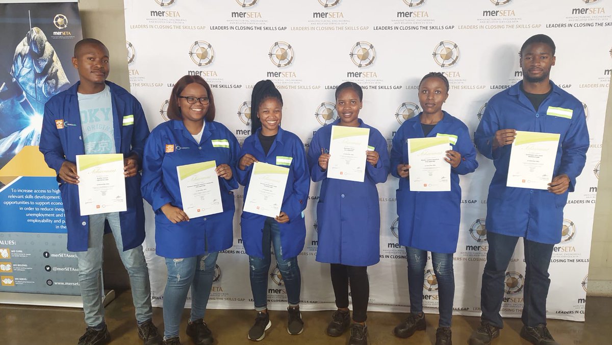 merSETASocial's tweet photo. Over 500 students completed their Work-Integrated Learning: P1 Programme at Resolution Circle at University of Johannesburg, funded by the merSETA.
#mersetaprojects
#resolutioncircle
#skillsdevelopment https://t.co/CUqIbI6SGE