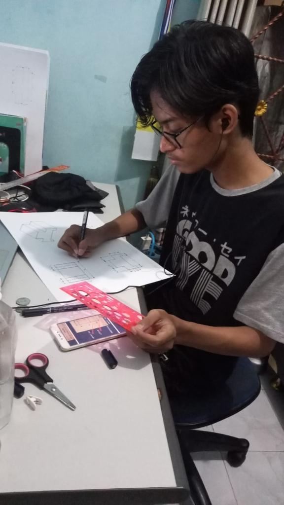 UANG 70 JT UNTUK BIAYA KULIAH  HABIS TERTIPU VIA ONLINE.

Mas Sukiyat : Berawal dari anak saya yang bernama Ferry Febrian Ardiansyah. beli barang di tokopedia waktu melakukan pembayaran melalui mbanking Mandiri bermasalah,kemudian anak saya komen di IG Bank Mandiri
_