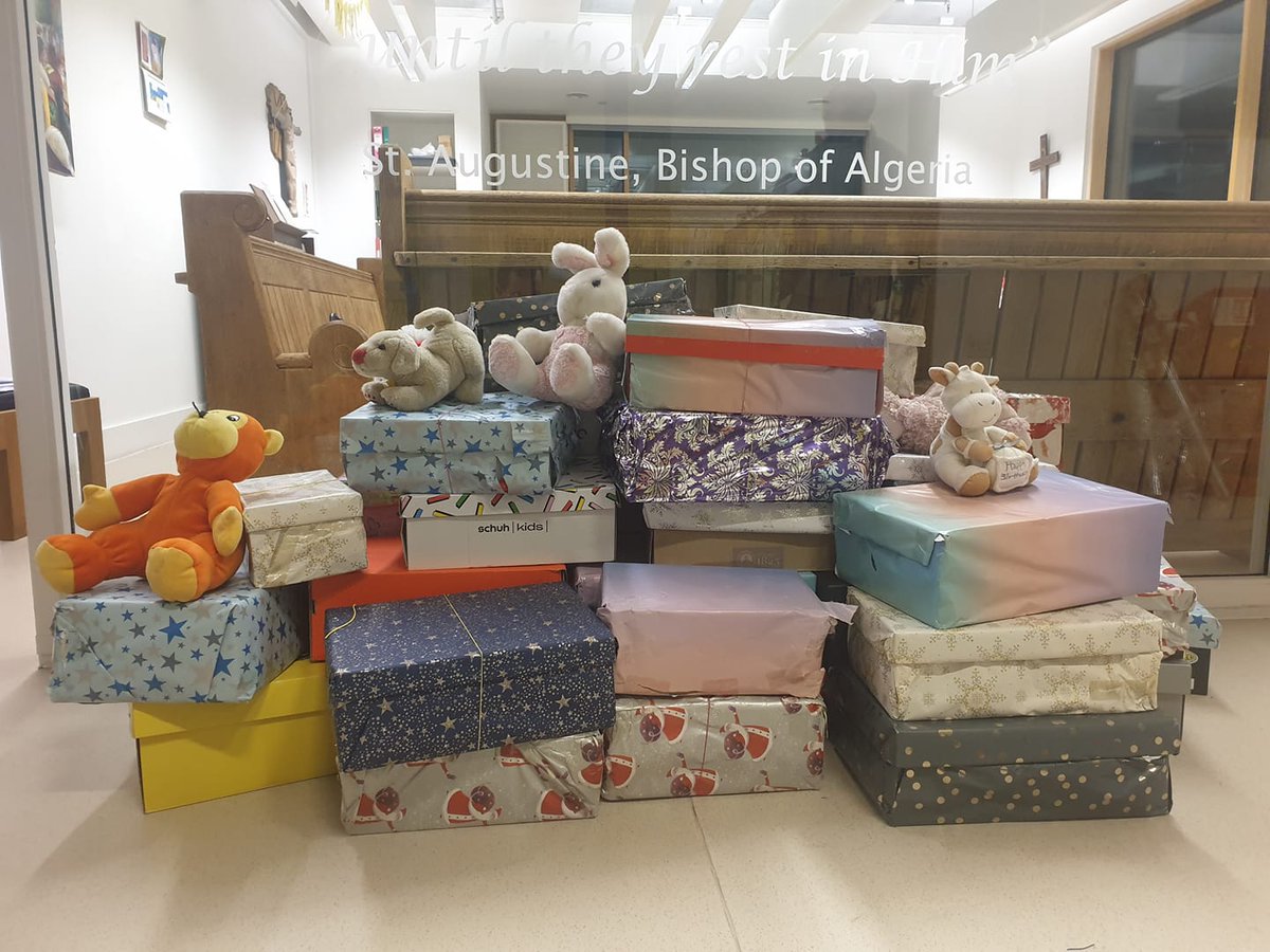 UrswickSchool's tweet image. Christmas has started early at Urswick.  Students have filled 38 shoeboxes with toys, gifts and family essentials.  @Link_to_Hope will see they are sent to families around Europe in time for Christmas Day!