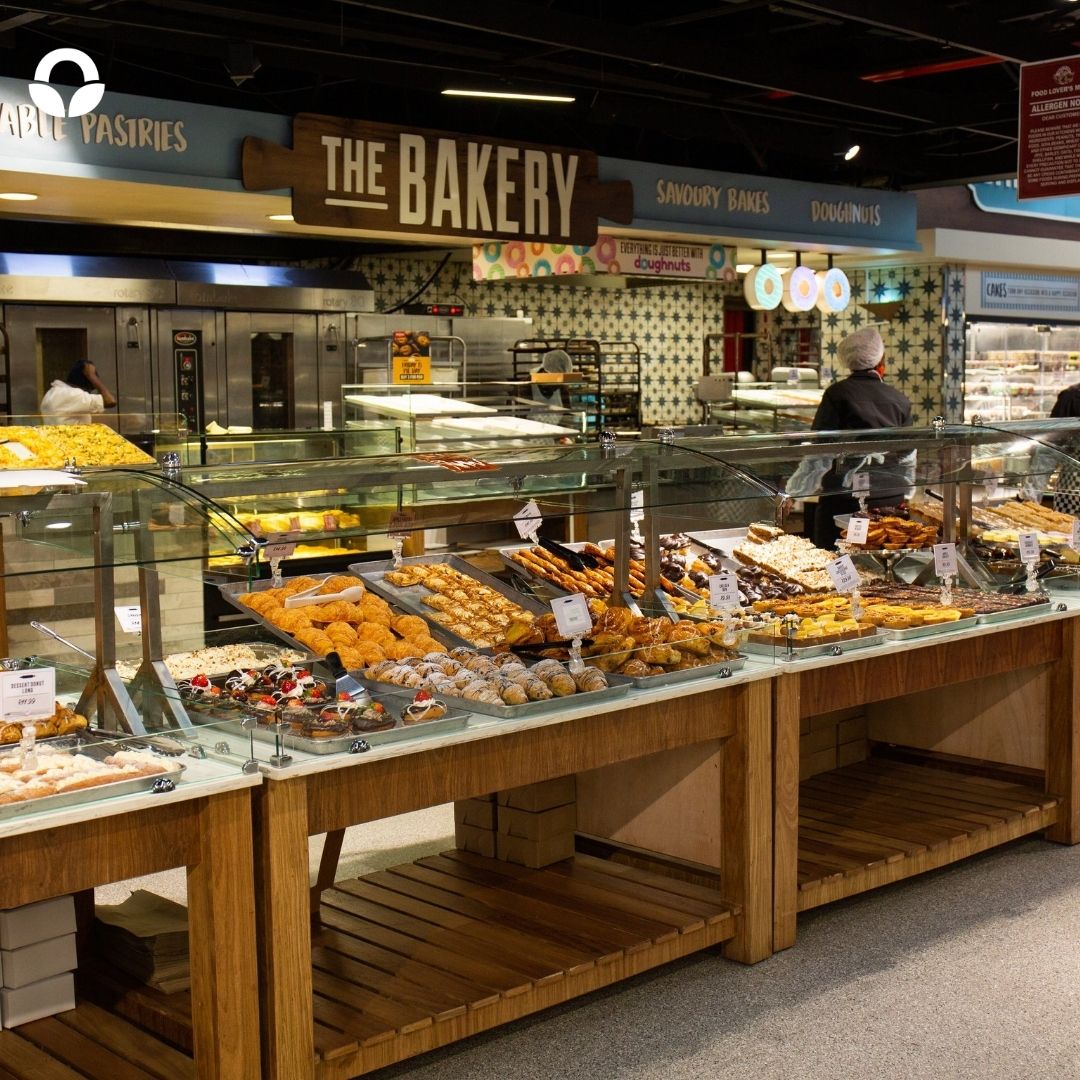 FoodLoversMkt's tweet photo. The Food Lover's Bakery section is famous for a reason😉 
We all have our top bakery treat...which one is yours? 🍰 Let us know in the comments below...may the best treat win!👇 https://t.co/USvHFBGI5b