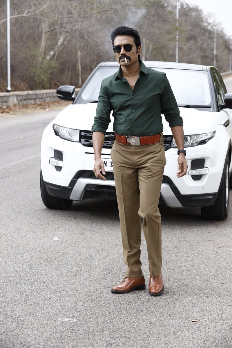 STR_ARUN_'s tweet photo. Brand new still of @iam_SJSuryah from #Maanaadu #SilambarasanTR https://t.co/Gws5wOLlh5