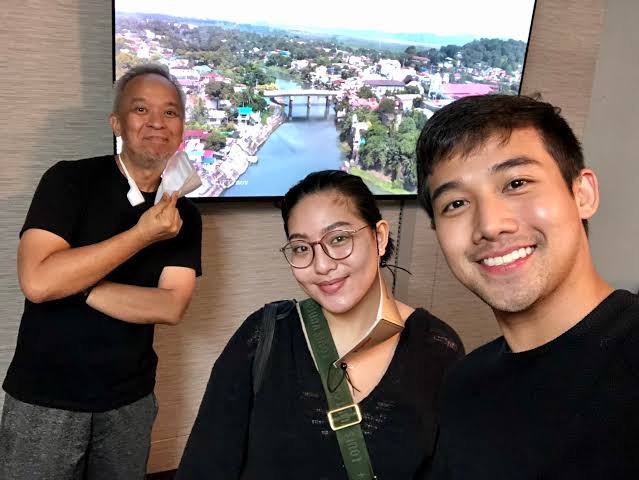 ai_delasalas_'s tweet photo. Hours after the inclusion of #RitKen debut's movie on this year's #MMFF2021, 

HULING ULAN SA TAGARAW trended at #12 tonight! See you in cinemas, Kapuso! 

@akosiKenChan #RitaDaniela #LouieIgnacio https://t.co/yZmtpuetKt