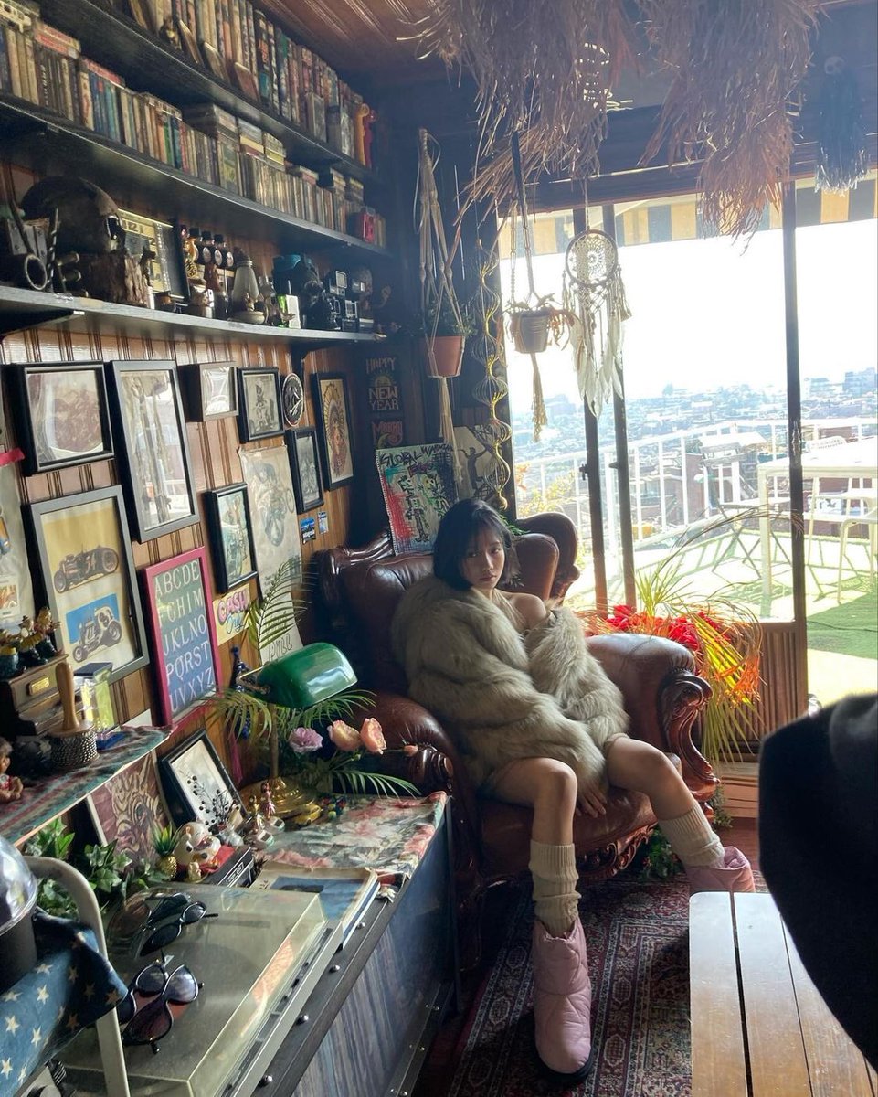 zoglasstgrm's tweet photo. 211112 zo__glasss IG UPDATE

"ㅂㅎㅇㄷ ㅋ🎀💝"

#joyuri #조유리 https://t.co/re68QI2gmx
