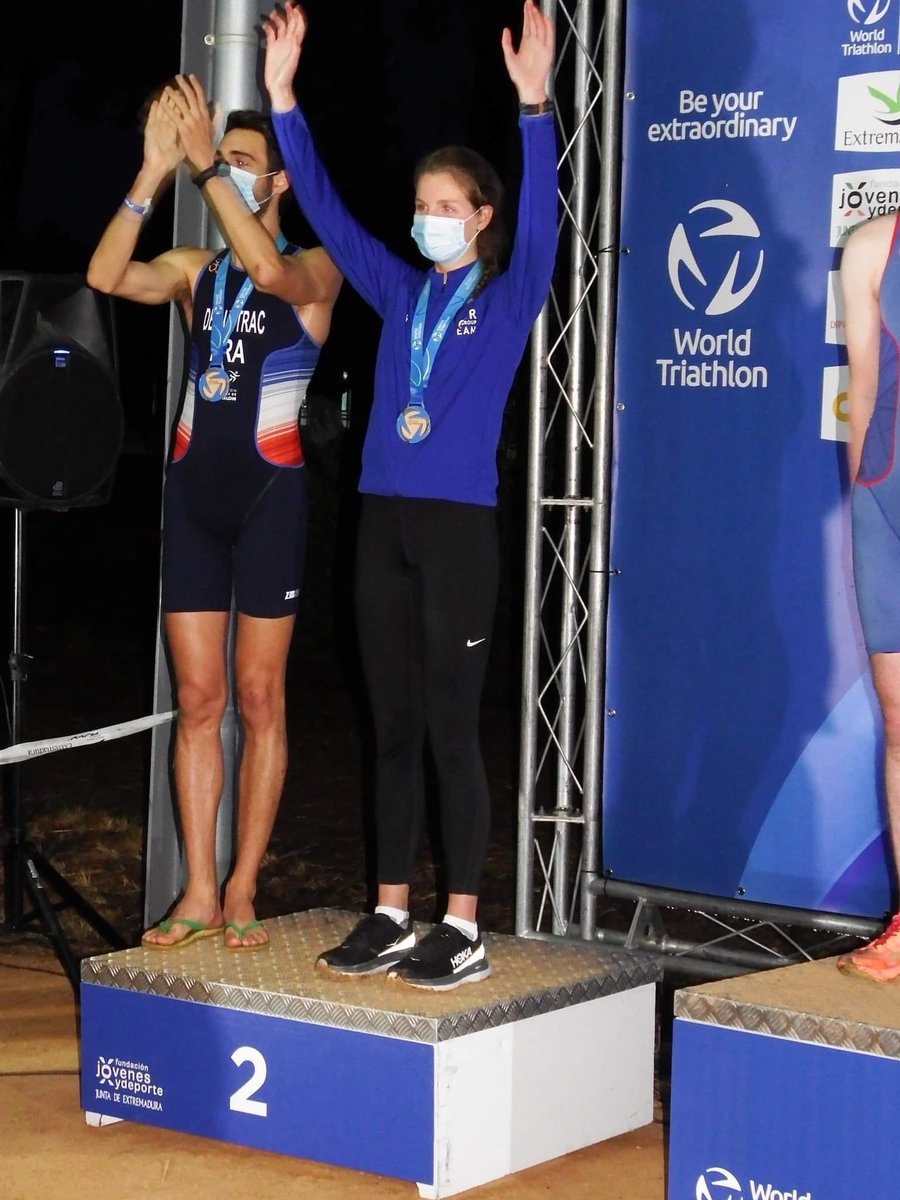 NorthumbrianH2O's tweet image. Our people are champions, we know that...

But give it up for Nia, who is on placement with us!

She recently came 2nd in the 2021 World Triathlon Championships👏🥈

She's officially the 2nd fastest in the WORLD for the 20-24 age-group aquathlon category!🌟

Proud of you Nia!💙