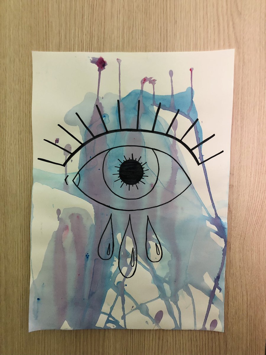 yepesmarta1's tweet photo. ¡Hola chicos! Vendo estas tres pinturas hechas a mano por mí. Si a alguien le interesa alguna que me hable por privado.💖 
(las vendería enmarcadas) 
Difusión o un RT de ayuda no me vendría nada mal🤙🏼✨ https://t.co/g5yz2gif1g