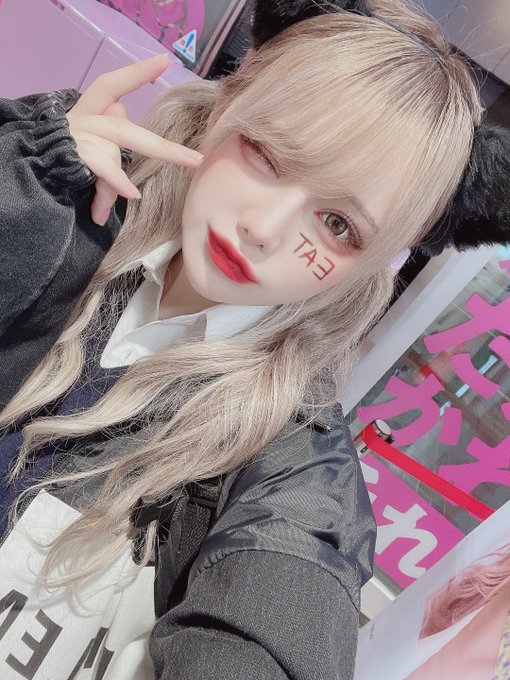 コスプレイヤーmonaのTwitter画像24