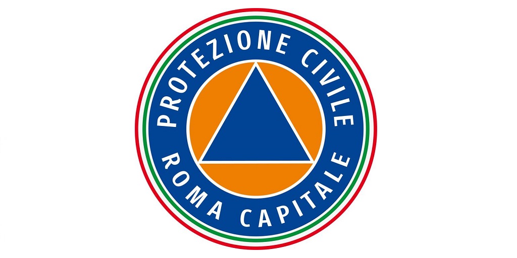 Roma's tweet photo. La #ProtezioneCivile di Roma Capitale nei giorni scorsi è stata a Parma per l’esercitazione della #ColonnaMobile degli enti locali. La colonna mobile opererà nelle emergenze nazionali per assicurare la continuità amministrativa.
Per saperne di più 👉 https://t.co/jeMKSRdEgl https://t.co/D66QBvUPGa