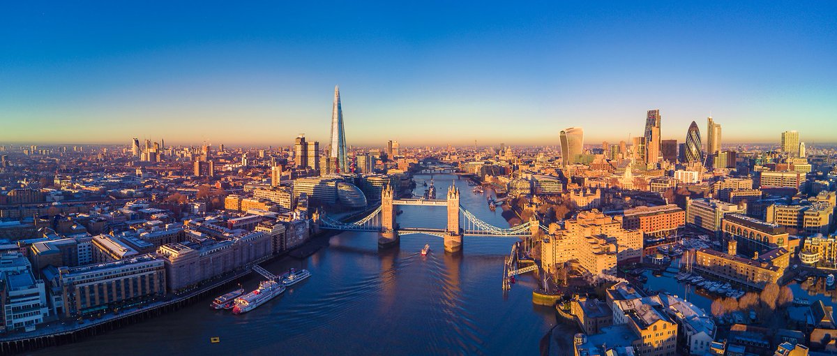 VisitBritainNDC's tweet photo. New flight route between London-Örebro with Ryanair - a milestone in Örebro Airport's history! https://t.co/S7vhlq8Vie https://t.co/JONZl8bCMe