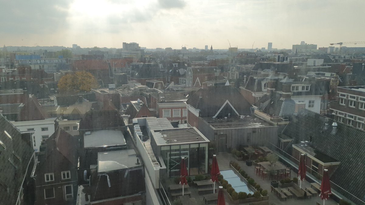 IcyPalm's tweet photo. Skipping a round of talks to charge my brain for the lunch #PyGrunnX

There are worse views to have 😁 https://t.co/n3Y9JnJ19d