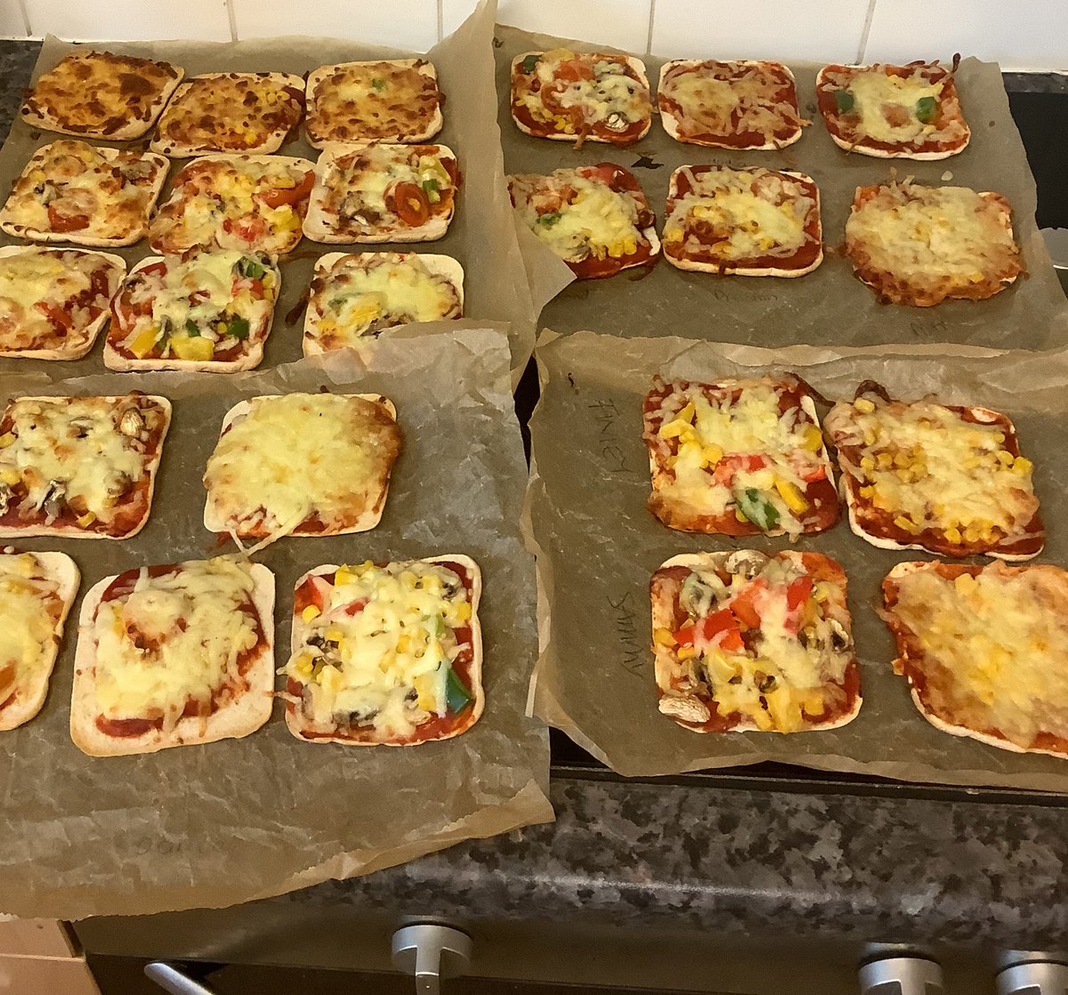 Our EYFS children have been using their knowledge of health food choices to choose toppings while making pizzas this morning