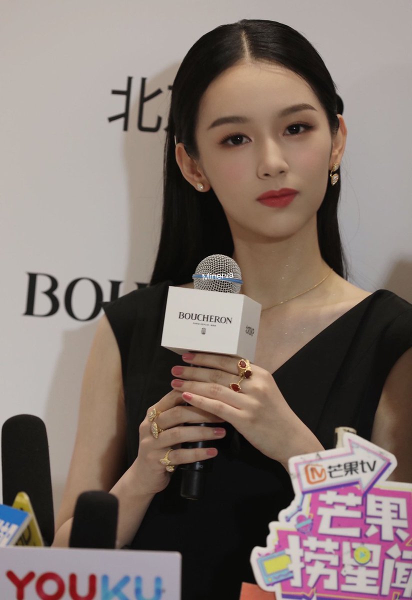 sukidesu_korea's tweet photo. 周也ちゃん元々この美しい女優さんの事は知っていたけど雰囲気が大人っぽすぎて98年生まれという事実を知り改めて驚愕してる https://t.co/rGL14oJlLC