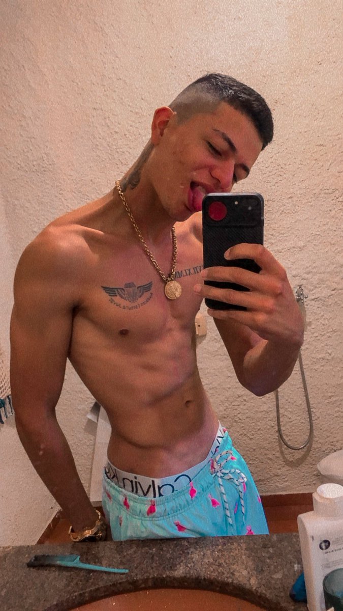 Skydiver20T's tweet photo. Mas 2 de cria!!❤️‍🔥🤪 https://t.co/VybClAYezh