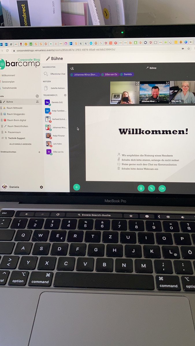 CorpBlogBarcamp's tweet photo. Der Einlass hat begonnen 🥳 #cbb21 https://t.co/CSokTBjwN7
