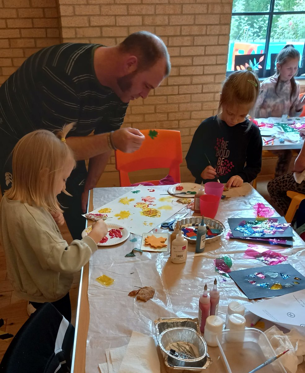 NHeartlands's tweet photo. Over half term Judith Gill ran workshops with the theme of Autumn and regeneration at Willington Open Door Church. The community made glass bugs, stained glass pictures and did leaf printing🍂 We are so pleased this relationship has continued since #CreativityinCrisis https://t.co/KTad8WJpso