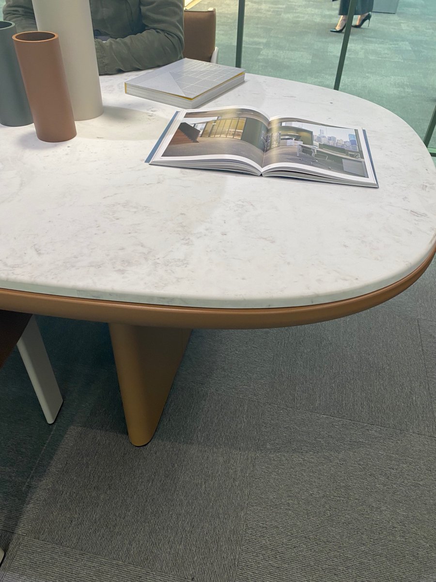 GravityOfficeUK's tweet photo. 💥 Design Talks & Trend Tours 💥
We had a great time last week at the Workspace Design Show in London. It was lovely to talk to likeminded individuals about topics we're passionate about.
Here's a few snaps from our day..
#workspacedesignshow #workspaceshow #workplaceinteriors https://t.co/jfEuX1c5i5