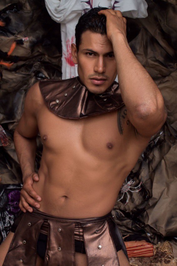 WillSandler1's tweet photo. I will be online in few minutes! #Muscle #Hot #LatinMan #Sexy #Latino #joinToMe @F4FTraining @Flirt4Fetish @Flirt4Free @Flirt4FreeGuys @flirt4boys https://t.co/VDIGWPDWNP