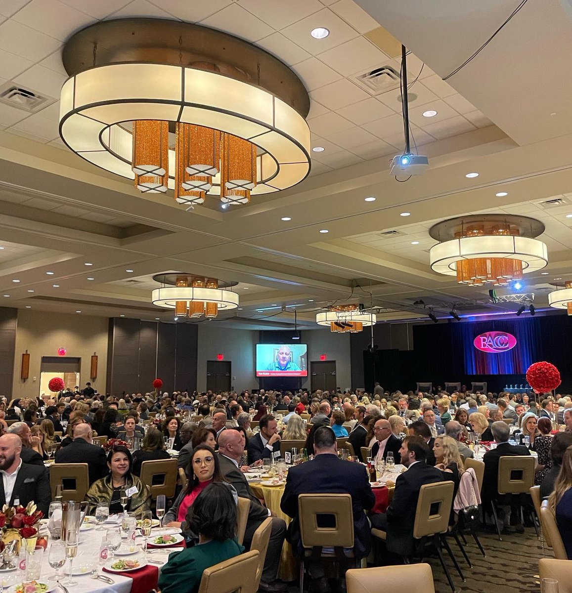 SusanREwing's tweet photo. On Nov. 10, @RACC_edu held its 50th anniversary gala. My company, #CrescentStrategy, a #WOSB, was honored to support the strategic #eventmarketing &amp; #talentbooking, bringing @Apple co-founder, @SteveWoz as the guest speaker! $1.2MM raised for college’s endowment! #RACCProud https://t.co/KENcFgJKrz