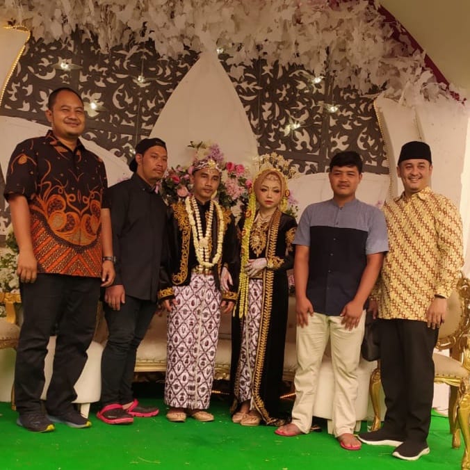 arieono's tweet photo. Met Nempuh hidup baru Mas Idin https://t.co/Nto8Sx6FoQ