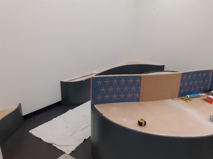 WFMuseums's tweet photo. Did you visit our #GatewayToEternity exhibition in 2019? The roof of our recreated Ancient Egyptian tomb became the wall on our central plinth! https://t.co/u6sy9dRXhQ