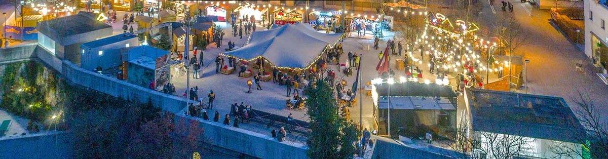 Swiss_Teddy_B's tweet photo. Das #Badener #Wunderdorf AG sorgt seit dem 10. November 2021 für leuchtende Momente. Noch bis zum 2. Januar 2022. @aargautourismus @gretzcom @STMediaCH 
https://t.co/Ru8bZeyguY https://t.co/2HcfQ5NsIk