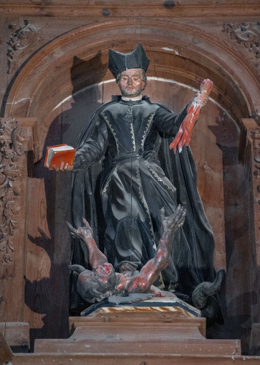 trisquelisabel's tweet photo. Hoy, 12 de noviembre, se celebra la festividad de San Millán. Feliz día @visitYuso y a los vecinos de #Torrelapaja y #Berdejo @DioceTarazona!!
https://t.co/6scXWeewxK
Imagenes: fondo propio. Reliquias de SM en Torrelapaja; SM en el retablo de Treviana (La Rioja) https://t.co/Da1DK2hcqf