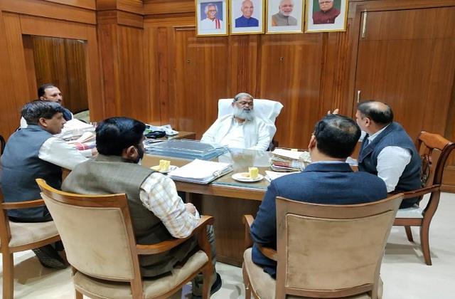 punjabkesari's tweet photo. हरियाणा के नगर निकायों में एनफोर्समेंट ब्रांच का होगा गठन: अनिल विज
https://t.co/W8yOlhWFfy

#Haryanahindinews #Panchkulahindinews #EnforcementBranch #MunicipalBodies #Haryana #Anilvij https://t.co/gqLZdhgeJS