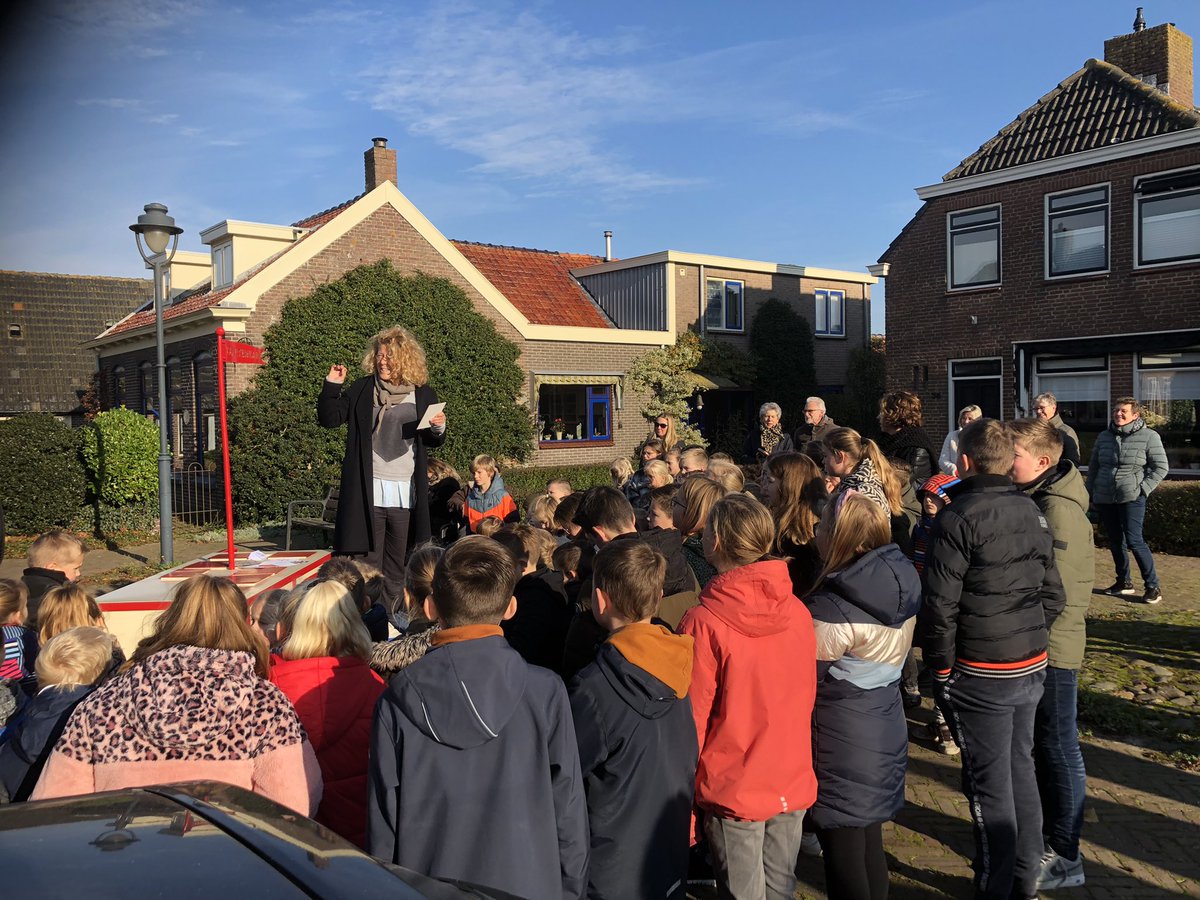 Wat een leuk initiatief van de <a href="/KamperDichter/">DeKamperStadsdichter</a> over het project Wilsum700. De kinderen waren enthousiast. Bedankt voor de prettige samenwerking Brigitte.